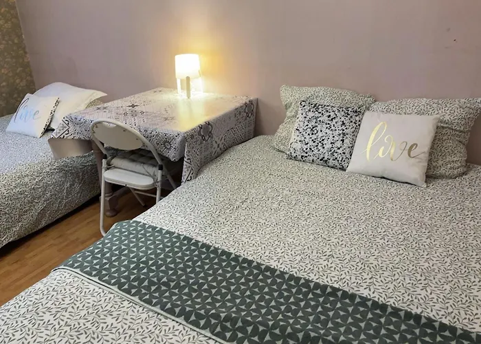 Quarto em Acomodações Particulares 住在巴黎 Bondy